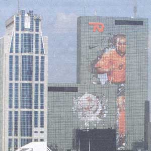 foto van Edgar Davids op gebouw